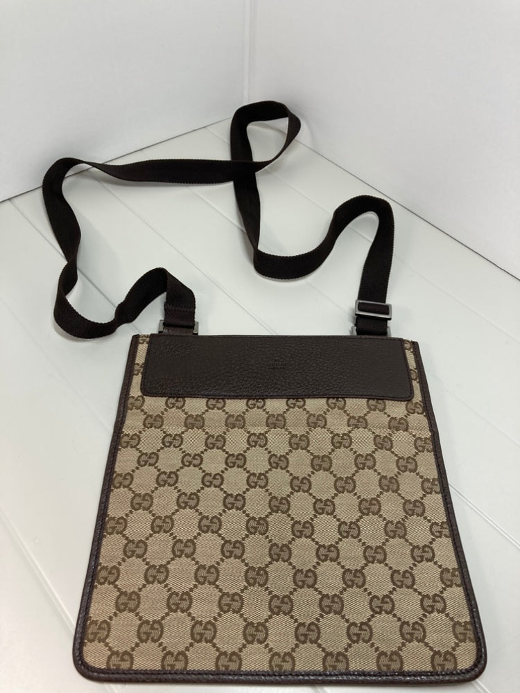 Gucci GG Toile Sac porté croisé