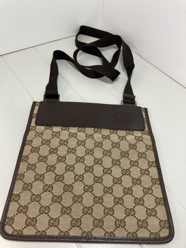 Gucci GG Toile Sac porté croisé