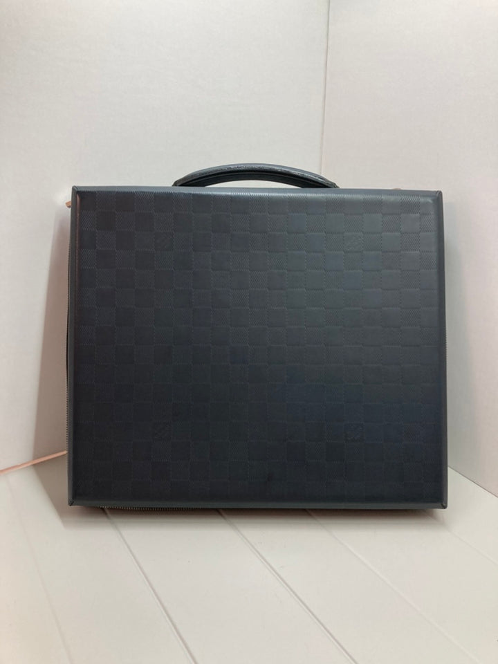 Louis Vuitton Damier Glace Luke Porte-documents