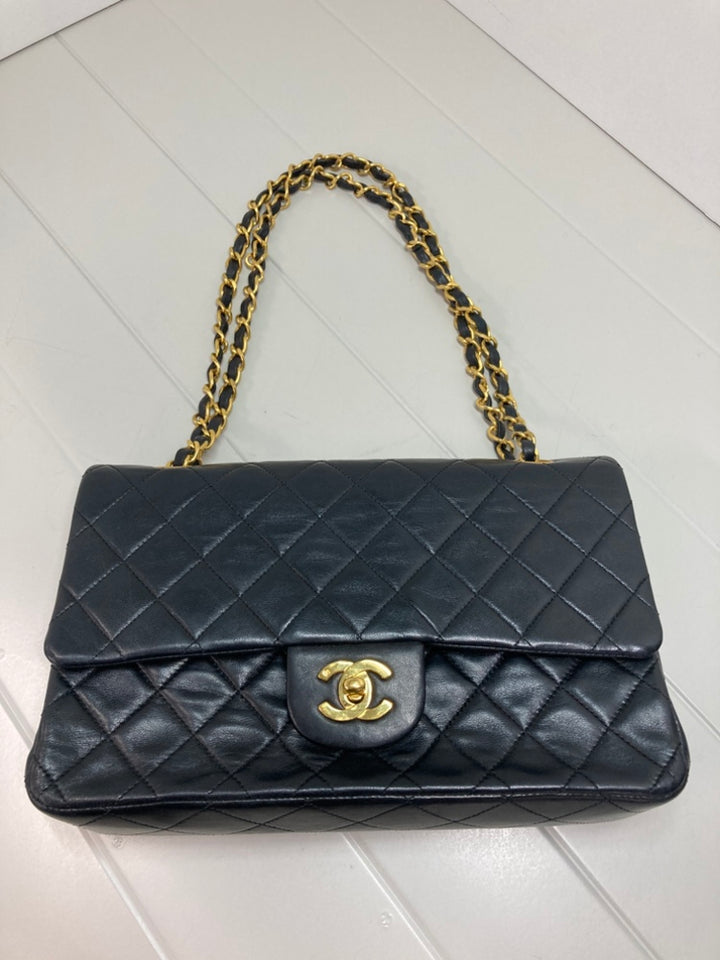Chanel Medium Classic Cuir d’agneau Double rabat
