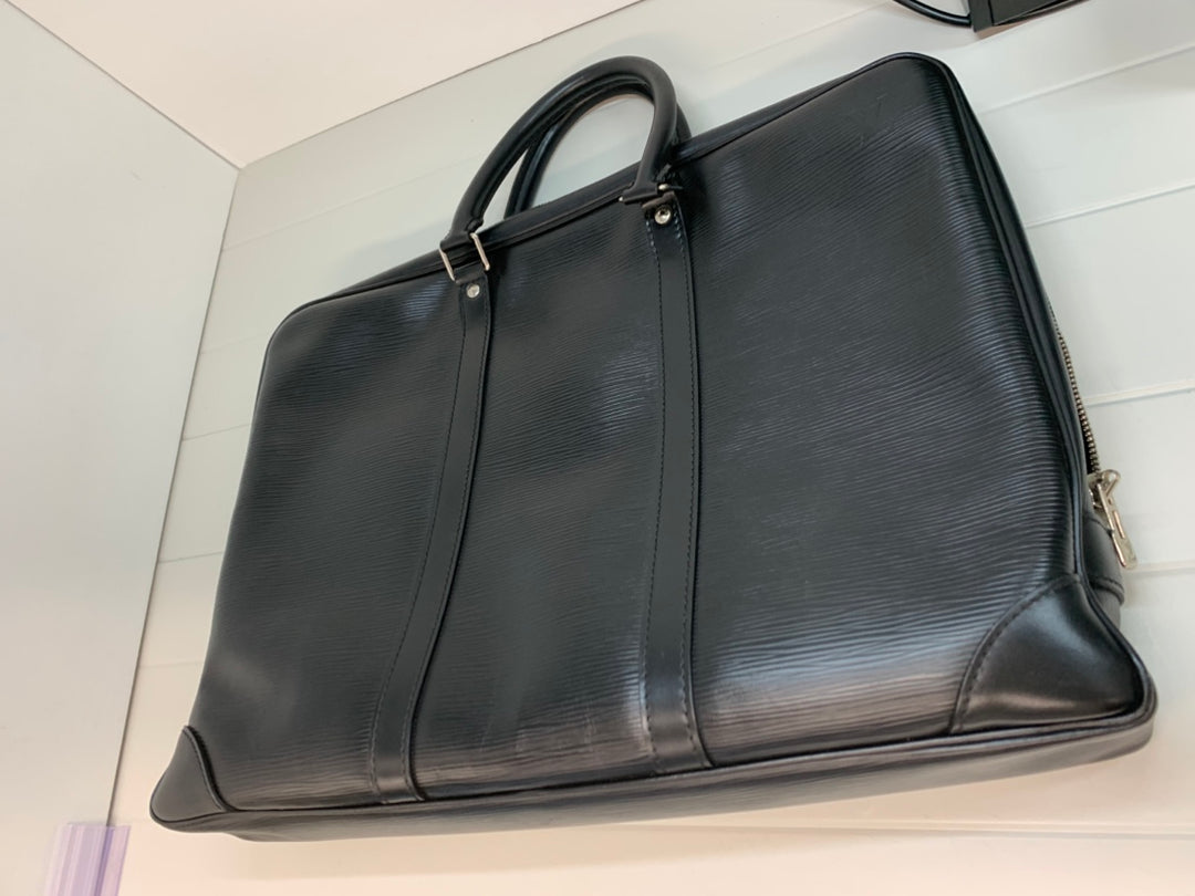 Louis Vuitton Epi Porte Documents Voyage