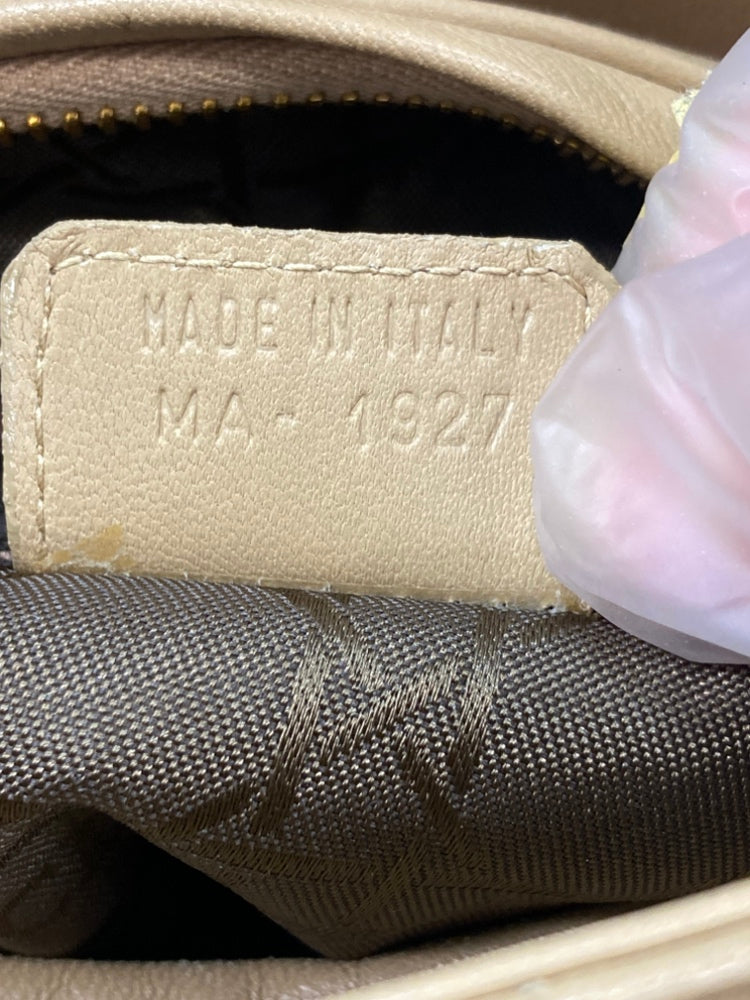 Dior Medium Cuir d’agneau Cannage Lady Dior
