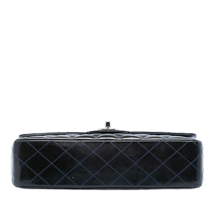 Chanel Medium Classic Cuir verni Double rabat