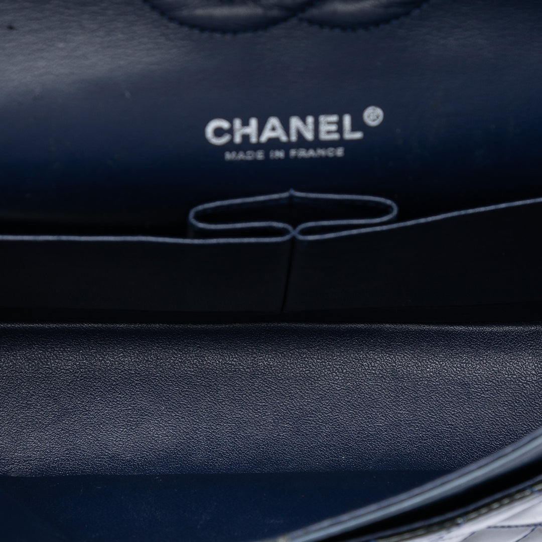 Chanel Medium Classic Cuir verni Double rabat