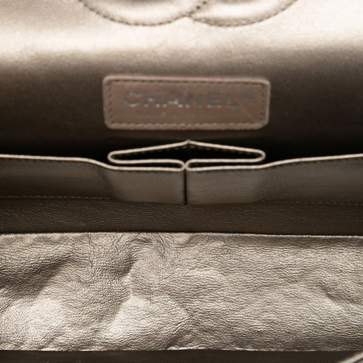 Chanel Medium Classic Metallic Caviar Double rabat