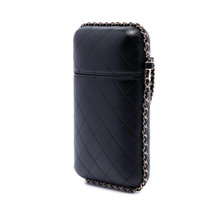 Chanel CC Matelassé et clouté Sac rond à chaîne Étui téléphone Cuir d'agneau