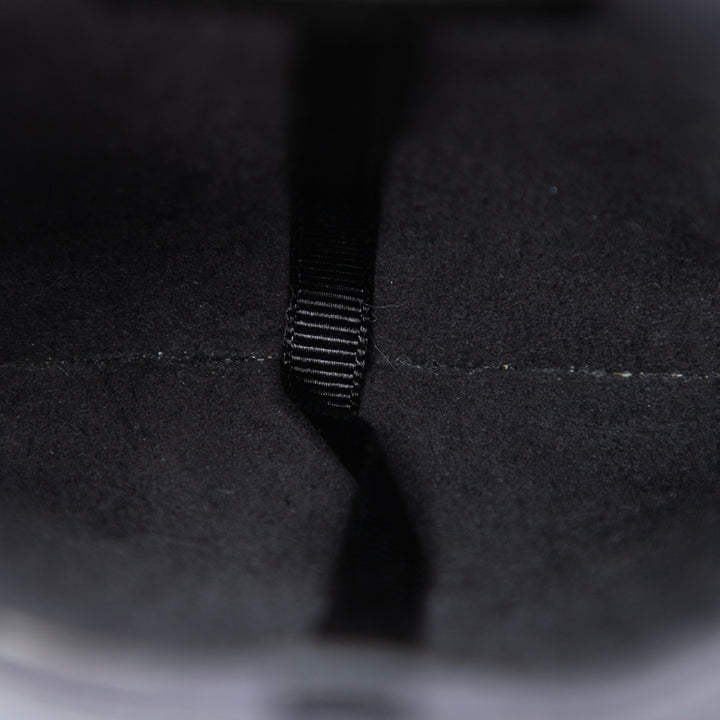 Chanel CC Matelassé et clouté Sac rond à chaîne Étui téléphone Cuir d'agneau
