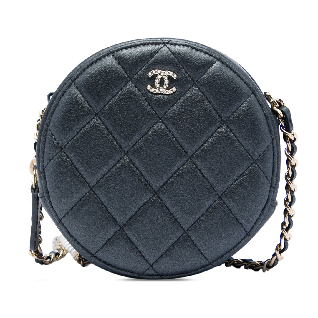 Chanel CC Matelassé Iridescent Cuir d’agneau Perle Rond Pochette avec chaîne
