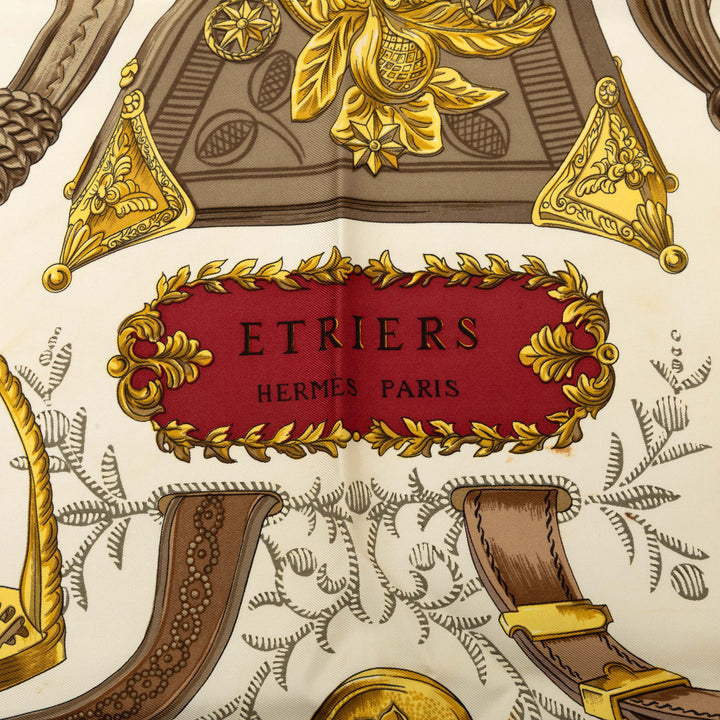 Hermès Carré Etriers 90 Rouge – vue 3 – GABY PARIS