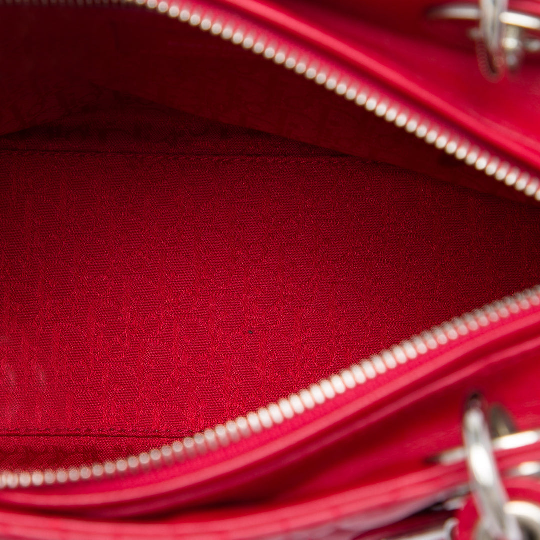 Dior Medium Cuir de veau Cannage Lady Dior