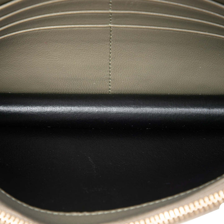 Saint Laurent Chevron Cuir d’agneau Monogram Envelope Chain Portefeuille