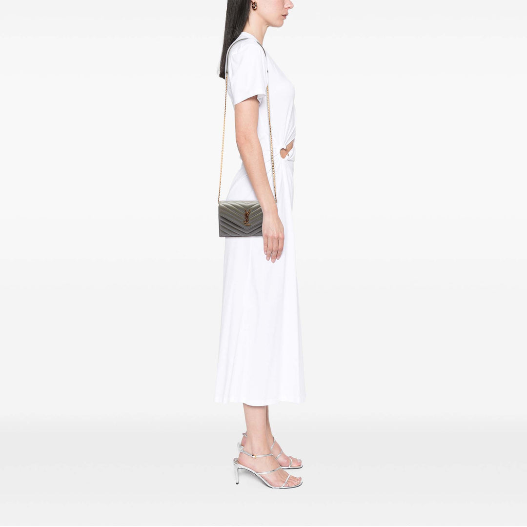 Saint Laurent Chevron Cuir d’agneau Monogram Envelope Chain Portefeuille