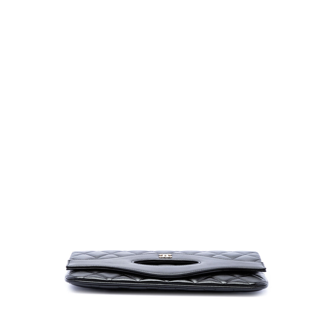 Chanel brillant Froissé 31 Pochette avec chaîne Cuir de veau Noir – vue 3 – GABY PARIS