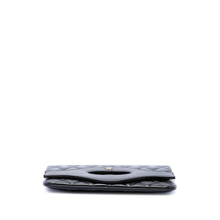 Chanel brillant Froissé 31 Pochette avec chaîne Cuir de veau Noir – vue 3 – GABY PARIS