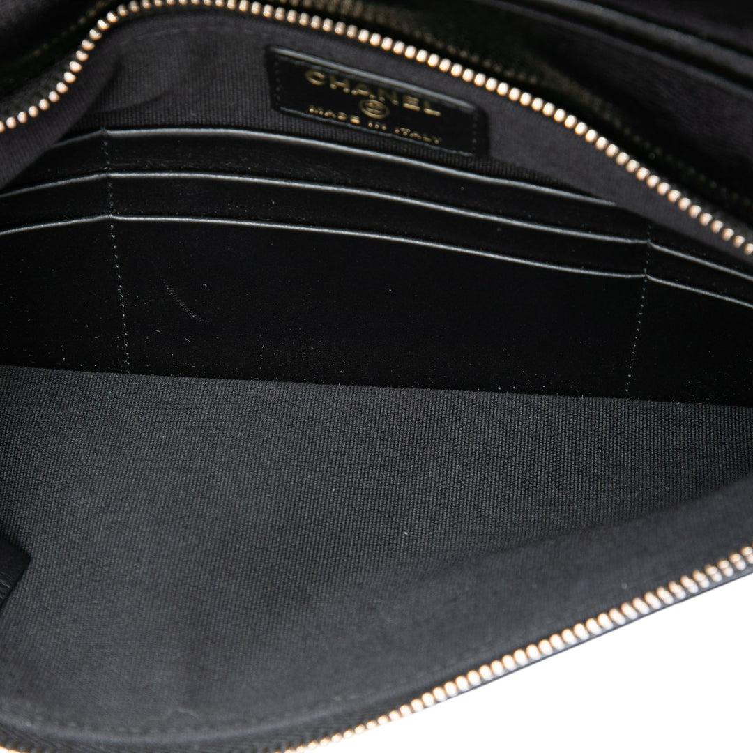 Chanel brillant Froissé 31 Pochette avec chaîne Cuir de veau Noir – vue 4 – GABY PARIS
