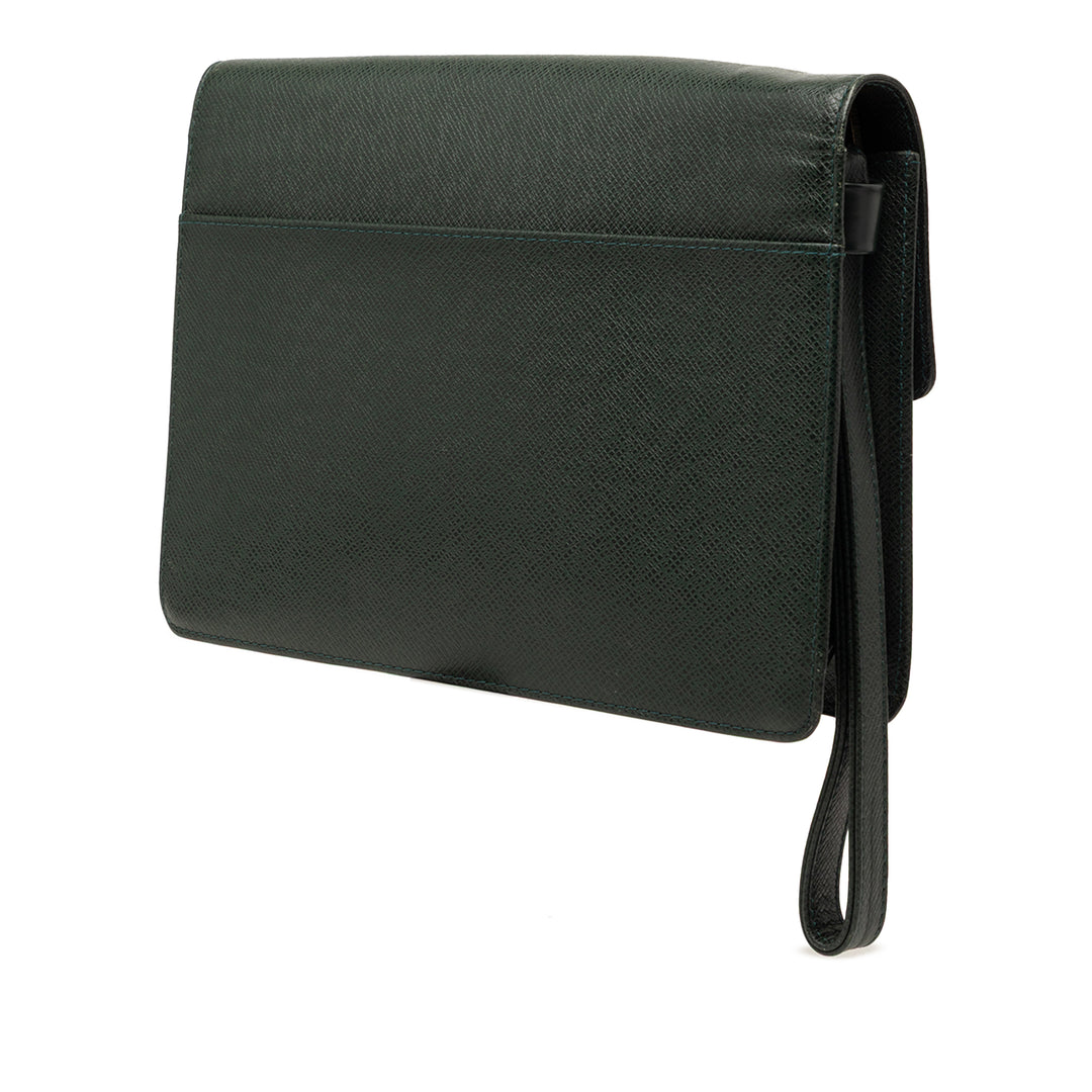 Louis Vuitton Taiga Selenga