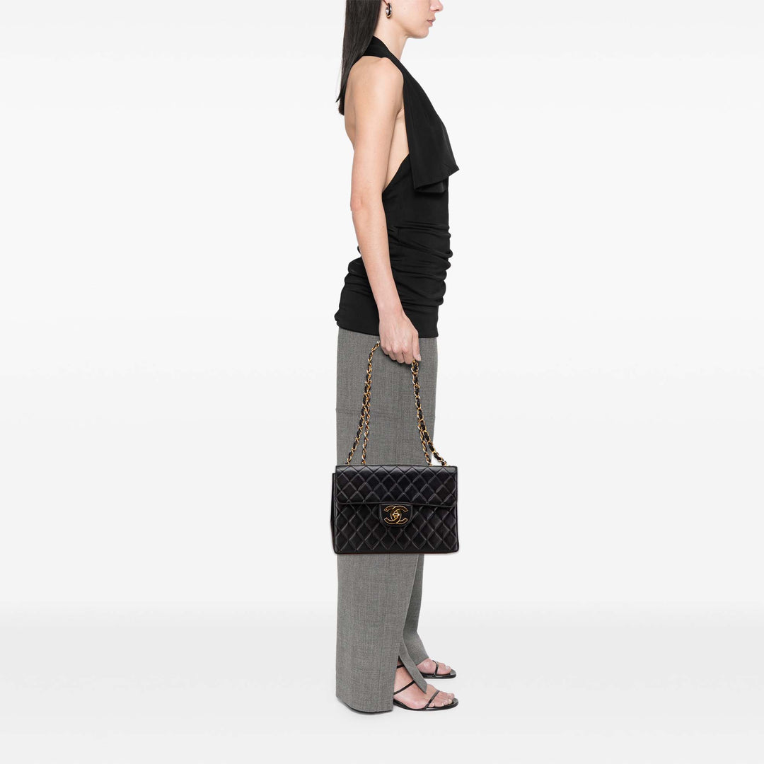 Chanel Jumbo XL Classic Cuir d’agneau Simple rabat Noir
