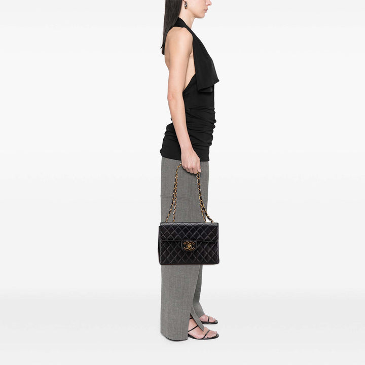 Chanel Jumbo XL Classic Cuir d’agneau Simple rabat Noir