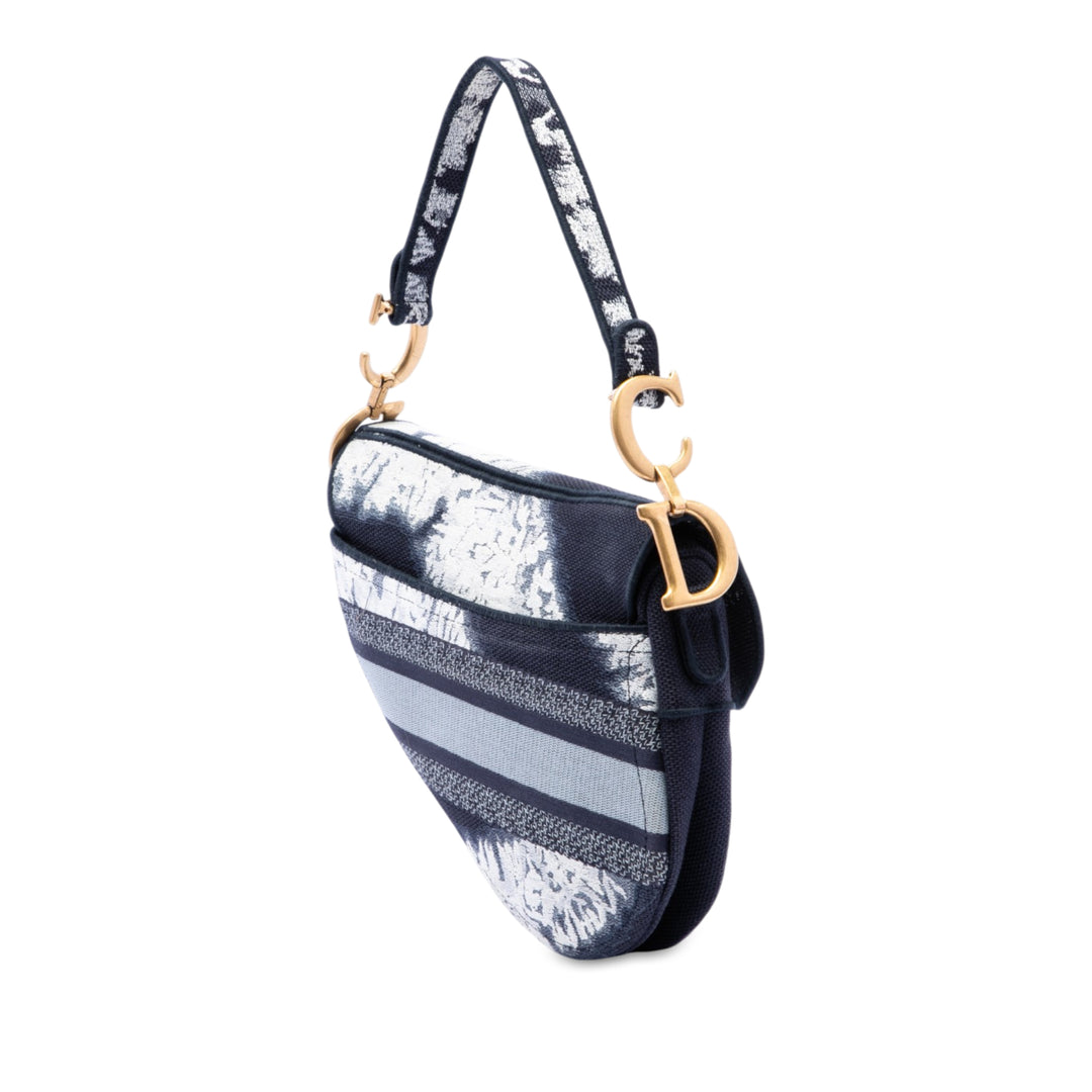 Dior brodé Tie Dye Saddle Sac Bleu – vue 2 – GABY PARIS