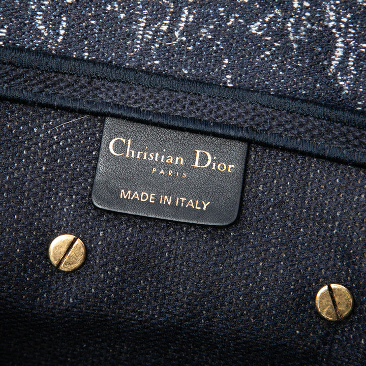 Dior brodé Tie Dye Saddle Sac Bleu – vue 5 – GABY PARIS