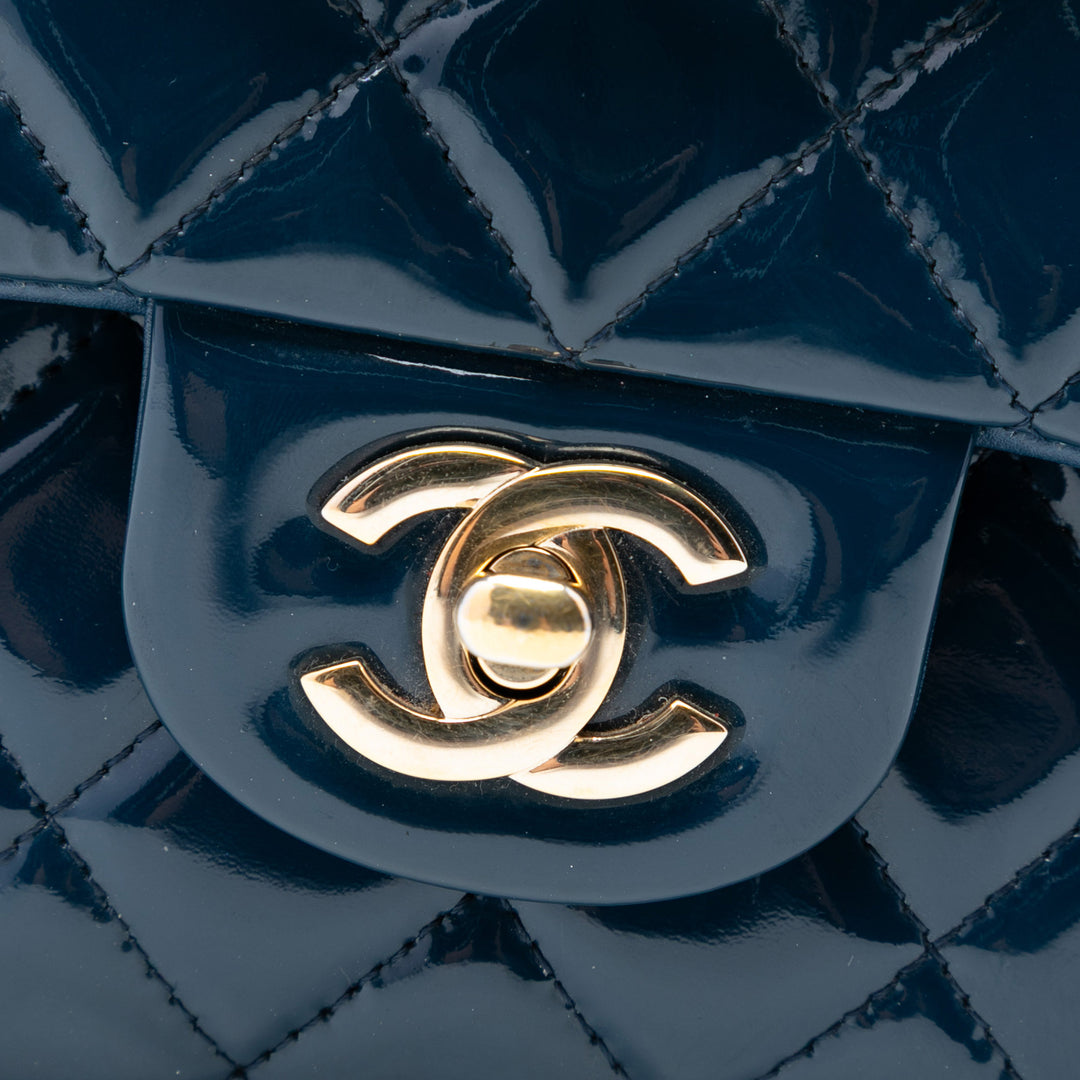 Chanel Small Classic Cuir verni Double rabat