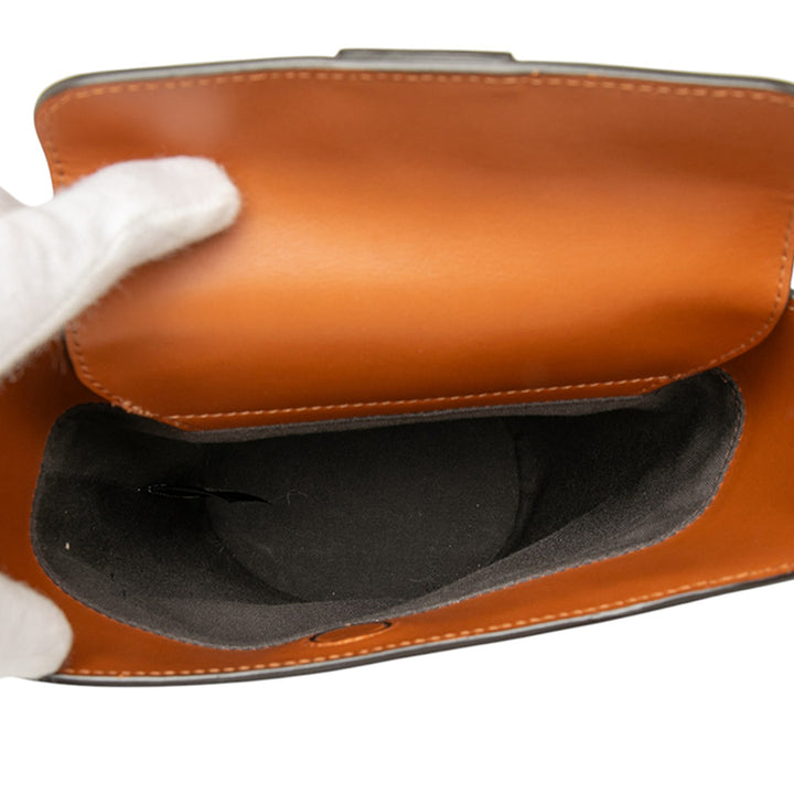 Fendi Cuir Debossed Logo Bucket Bag Marron