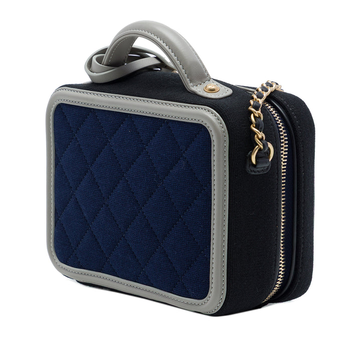 Chanel Tricolore Jersey CC Filigree Vanity Petit Bleu – vue 2 – GABY PARIS