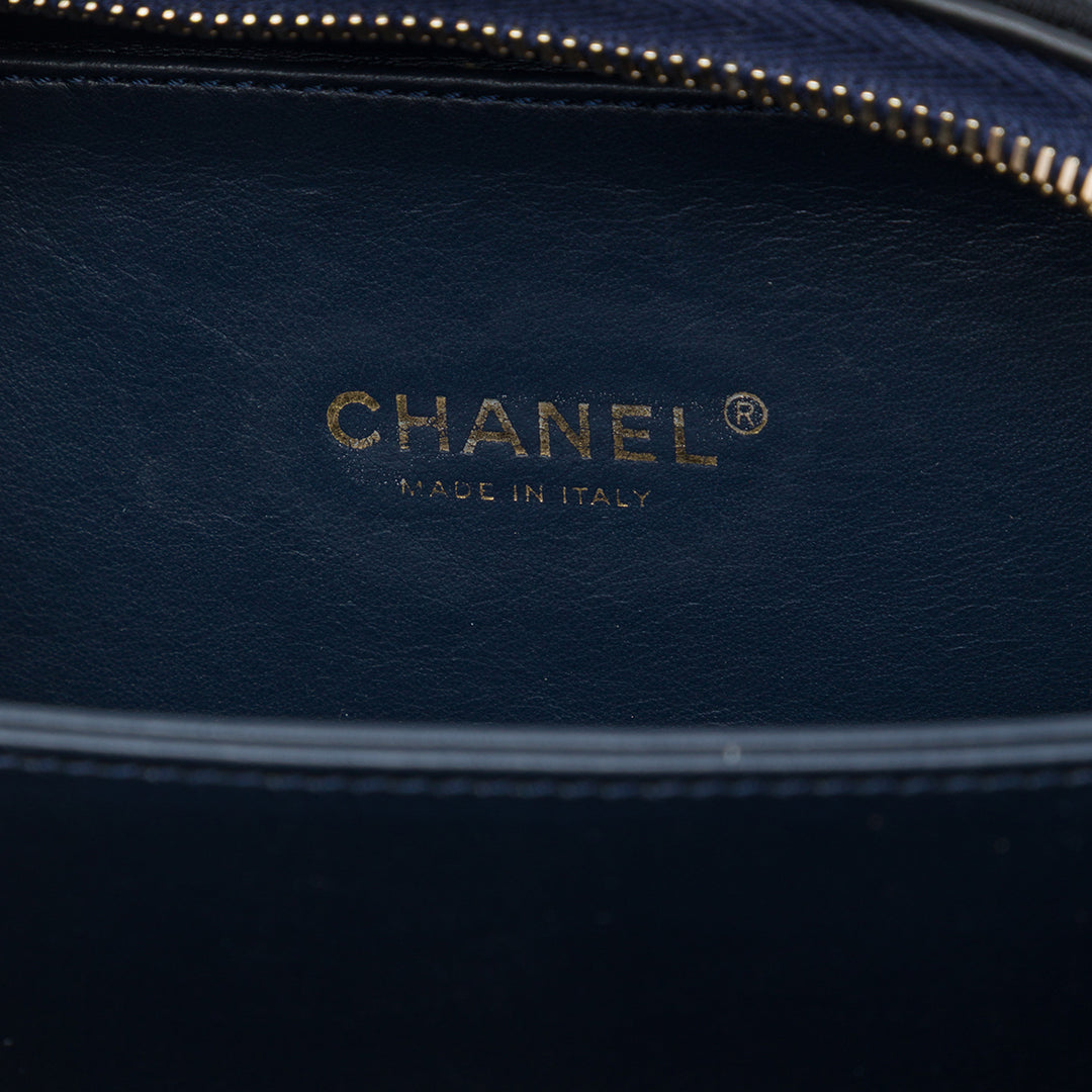 Chanel Tricolore Jersey CC Filigree Vanity Petit Bleu – vue 5 – GABY PARIS