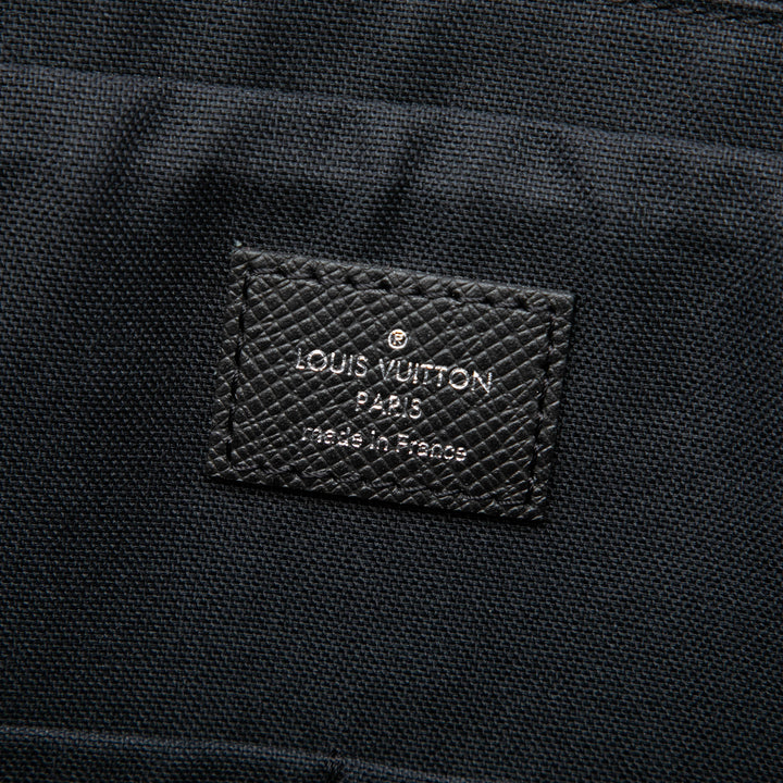 Louis Vuitton Taiga Porte Documents Business PM Noir – vue 5 – GABY PARIS