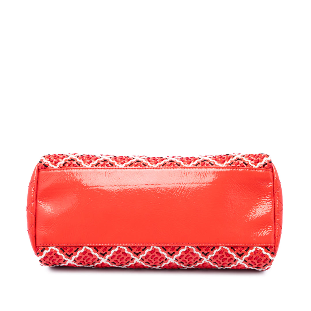 Chanel Small Cuir verni Stitch Just Mademoiselle Bowling Sac