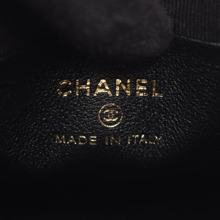 Chanel CC Matelassé Sac seau Petit Cuir d'agneau Noir – vue 4 – GABY PARIS
