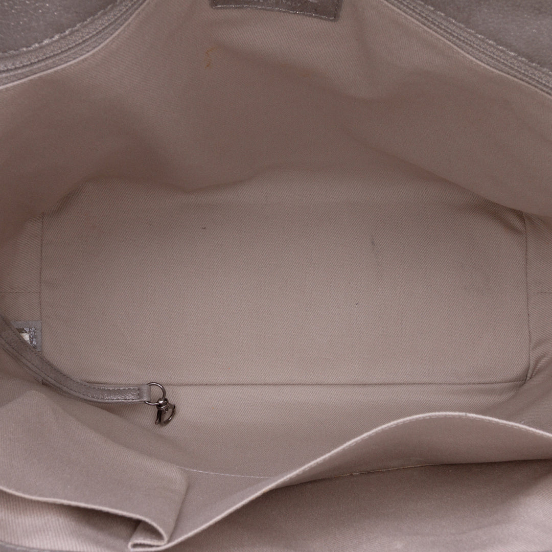 Quilted Iridescent Calfskin Shopping in Chains Tote Gray - Gaby Paris