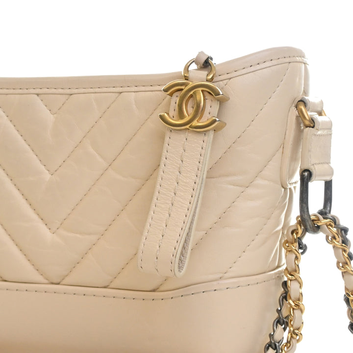 Chevron vieilli Gabrielle Hobo Petit Cuir de veau Blanc