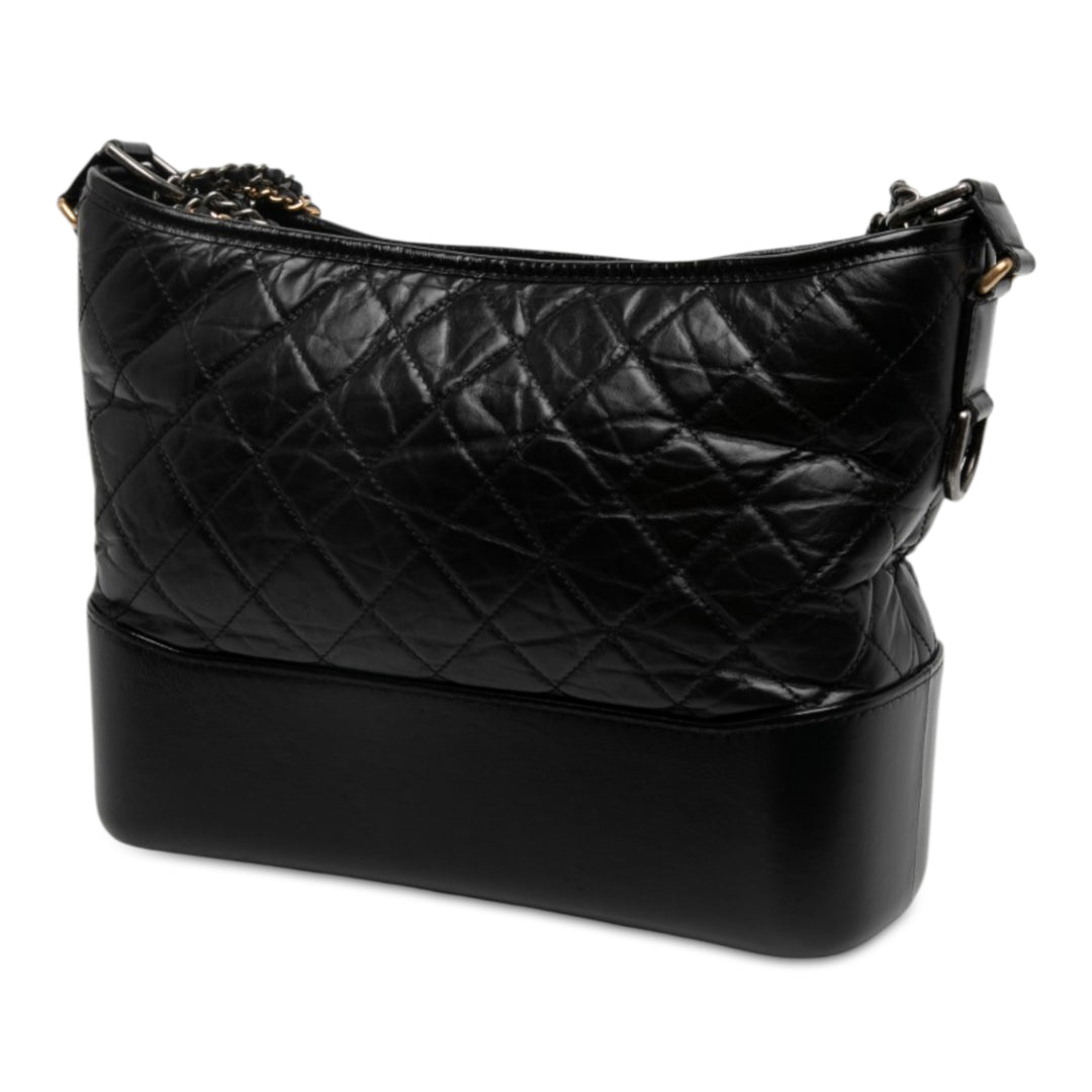 Chanel vieilli Gabrielle Sac Moyen Cuir de veau Noir – vue 2 – GABY PARIS