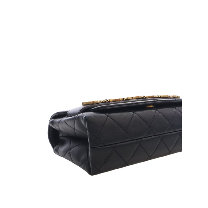 Chanel Sac porté épaule Matelassé Enchained à rabat Petit Cuir de veau Noir – vue 15 – GABY PARIS