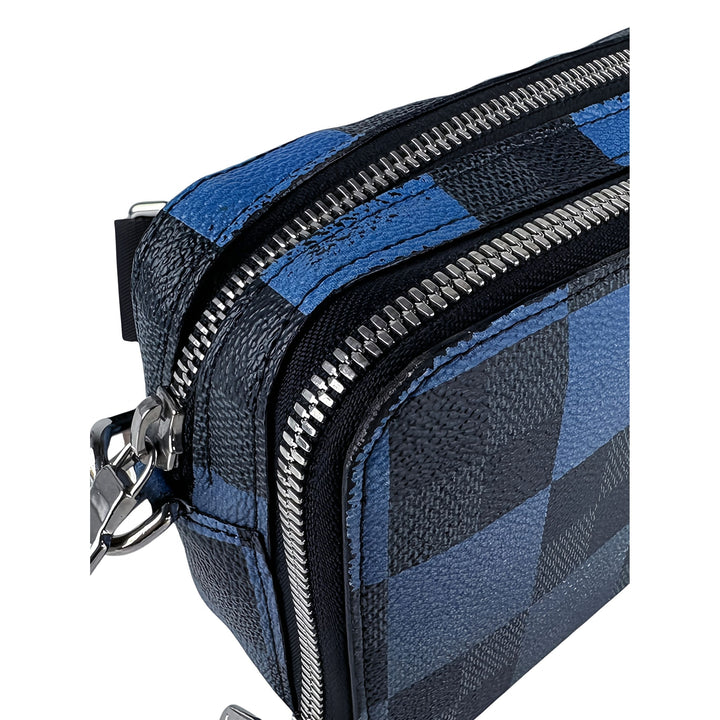 Louis Vuitton Giant Alpha Wearable Portefeuille Damier Graphite Bleu – vue 10 – GABY PARIS