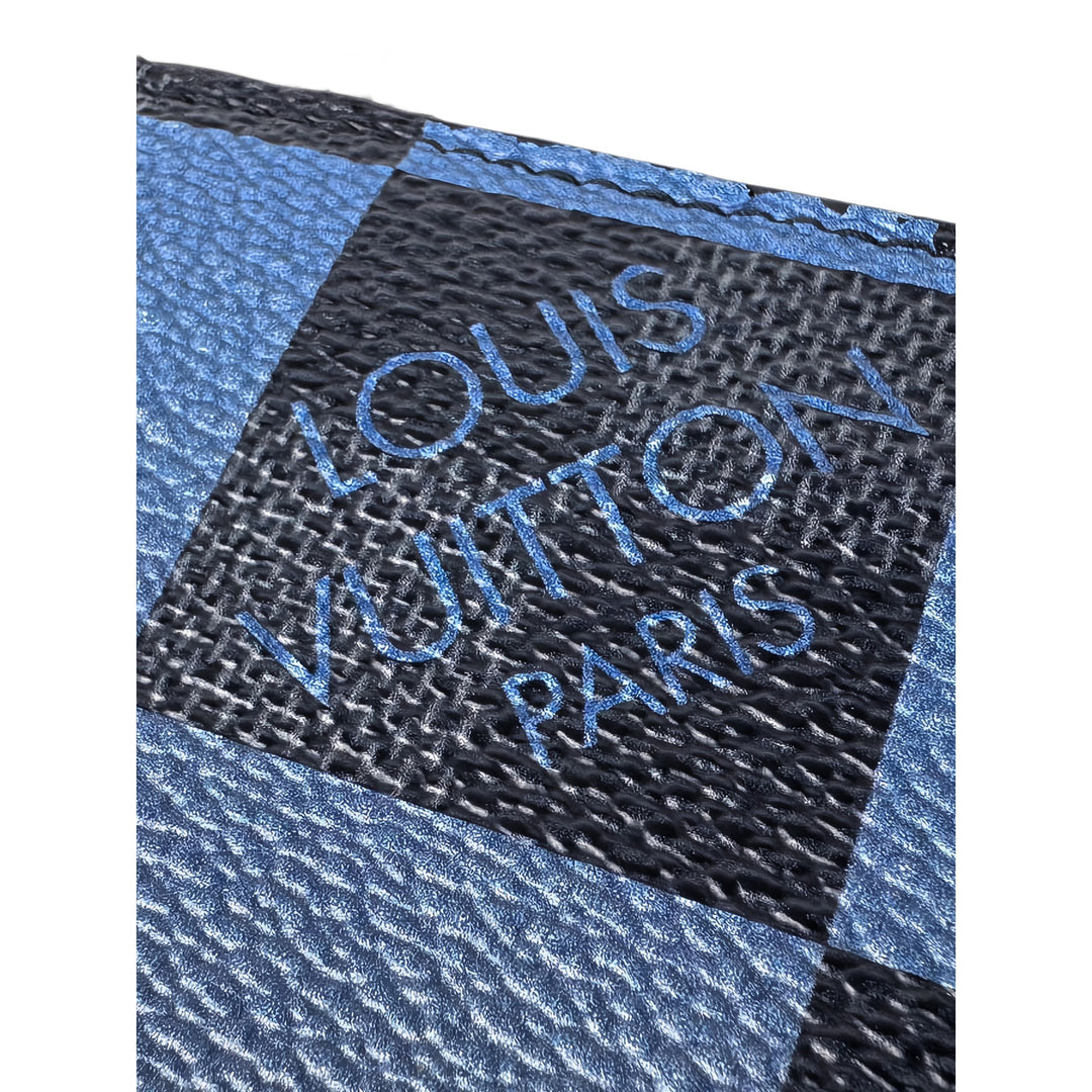 Louis Vuitton Giant Alpha Wearable Portefeuille Damier Graphite Bleu – vue 7 – GABY PARIS