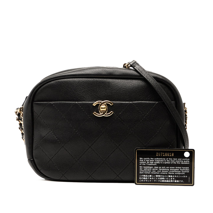 Chanel Medium Matelassé Goatskin Casual Trip Sac caméra