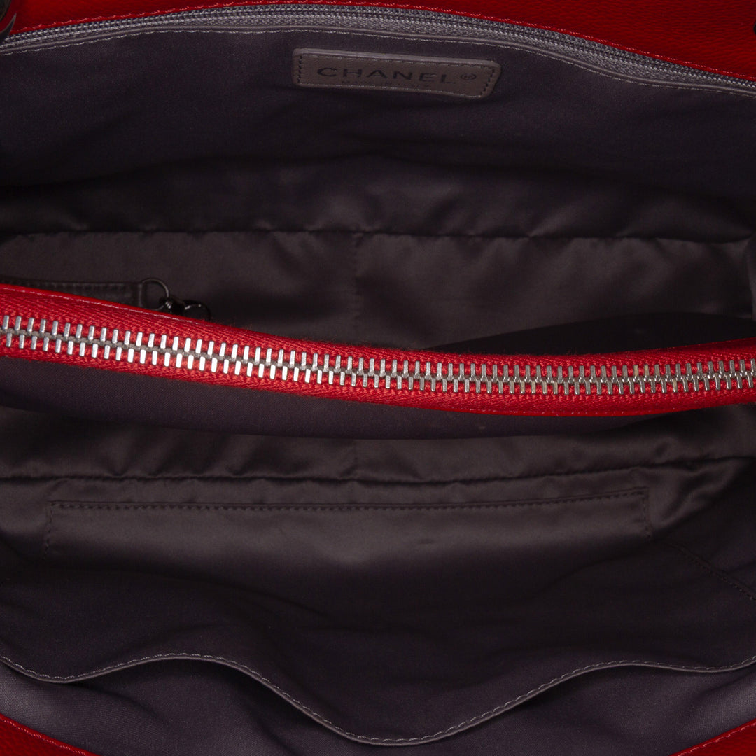 Caviar Grand Shopping Tote Red - Gaby Paris