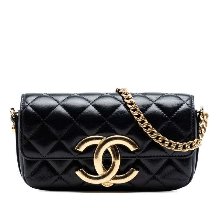 Chanel Matelassé Cuir d’agneau Giant CC à rabat Phone Holder avec chaîne
