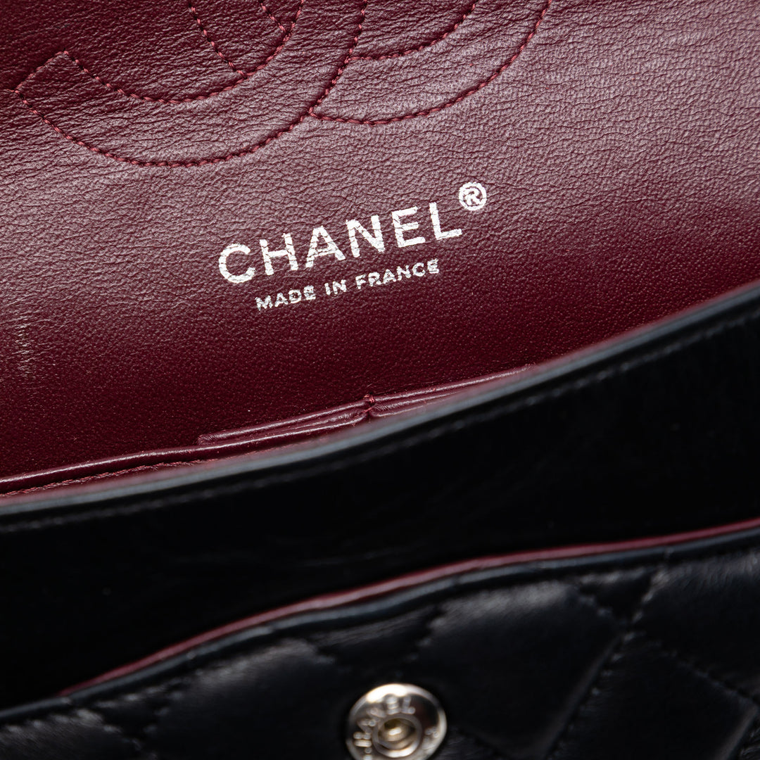 Chanel Medium Classic Cuir d’agneau Double rabat