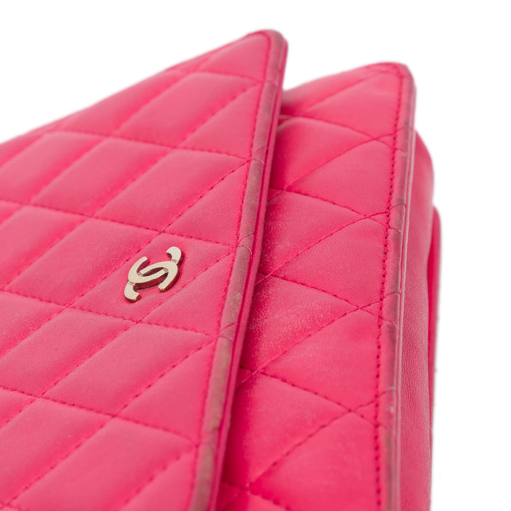 Classic Lambskin Wallet on Chain Pink - Gaby Paris