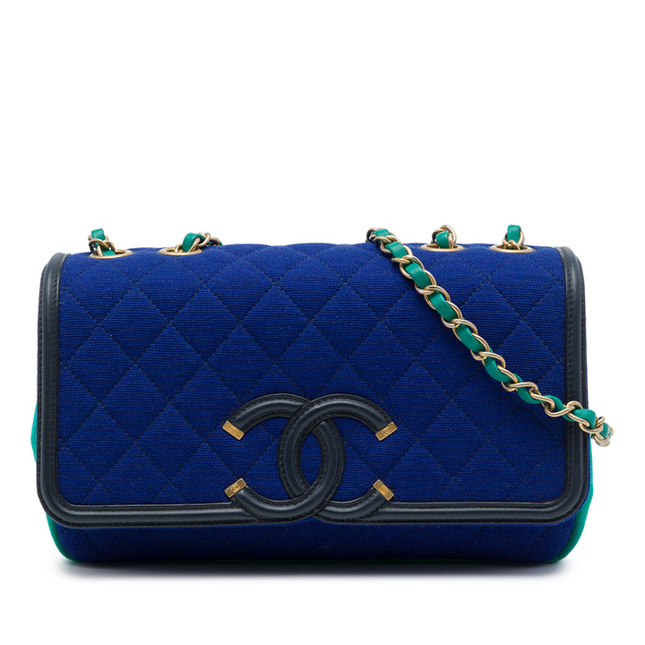 Chanel Tricolore Jersey CC Filigree à rabat Petit Bleu – vue principale – GABY PARIS
