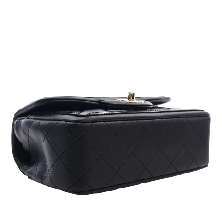 Chanel Mini CC Matelassé brillant Cuir d'agneau Half à rabat