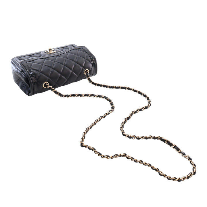 Chanel Mini CC Matelassé brillant Cuir d'agneau Half à rabat