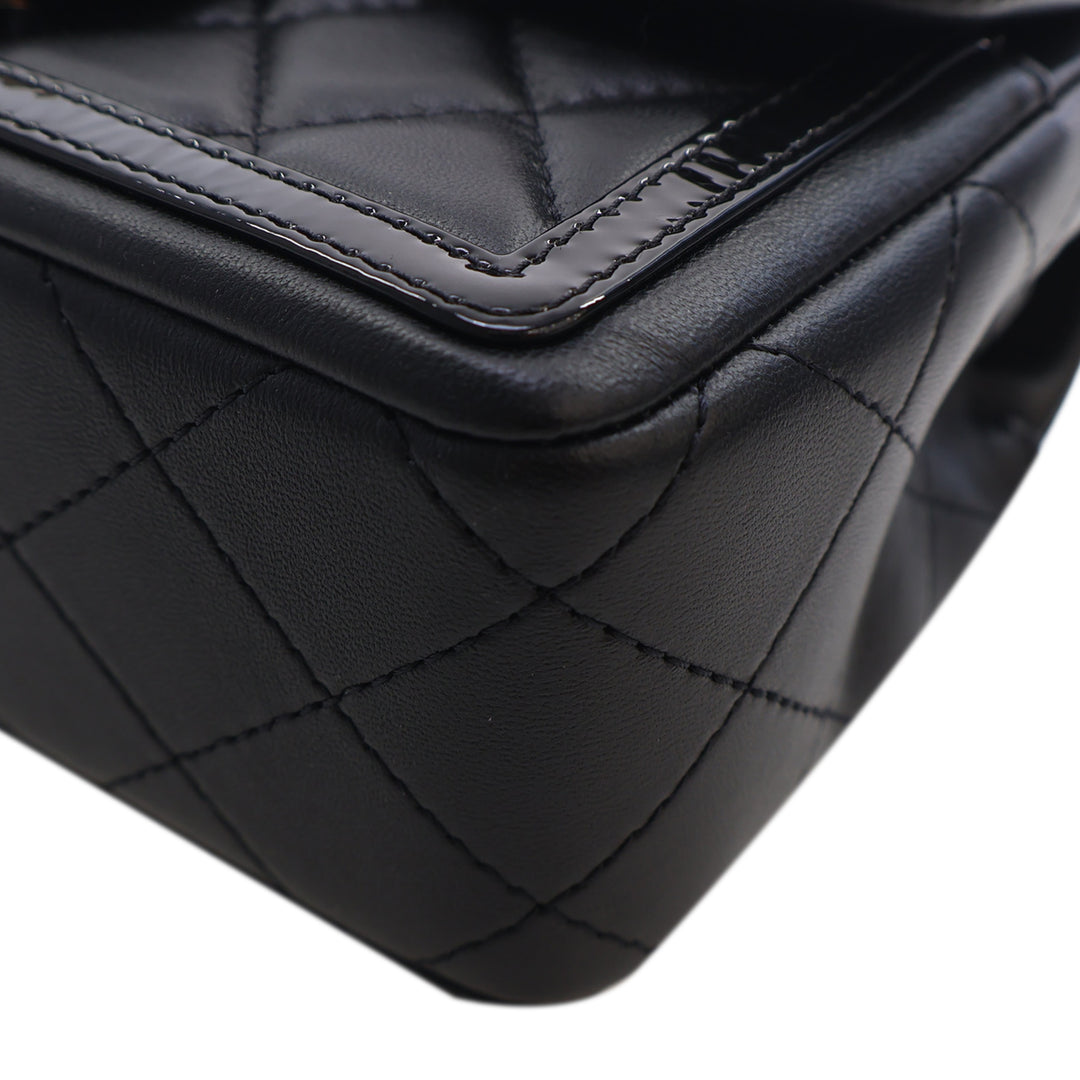 Chanel Mini CC Matelassé brillant Cuir d'agneau Half à rabat