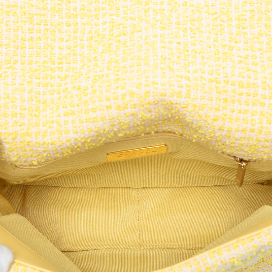 Chanel Medium Tweed 19 à rabat