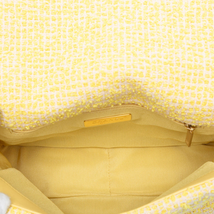 Chanel Medium Tweed 19 à rabat