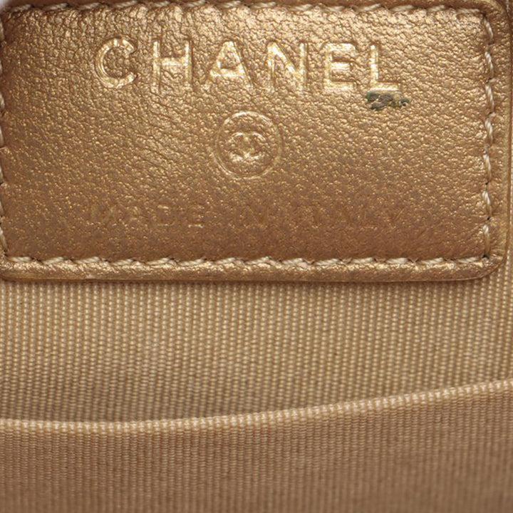 Chanel CC Matelassé Cuir d’agneau Perle Crush Rond Pochette avec chaîne