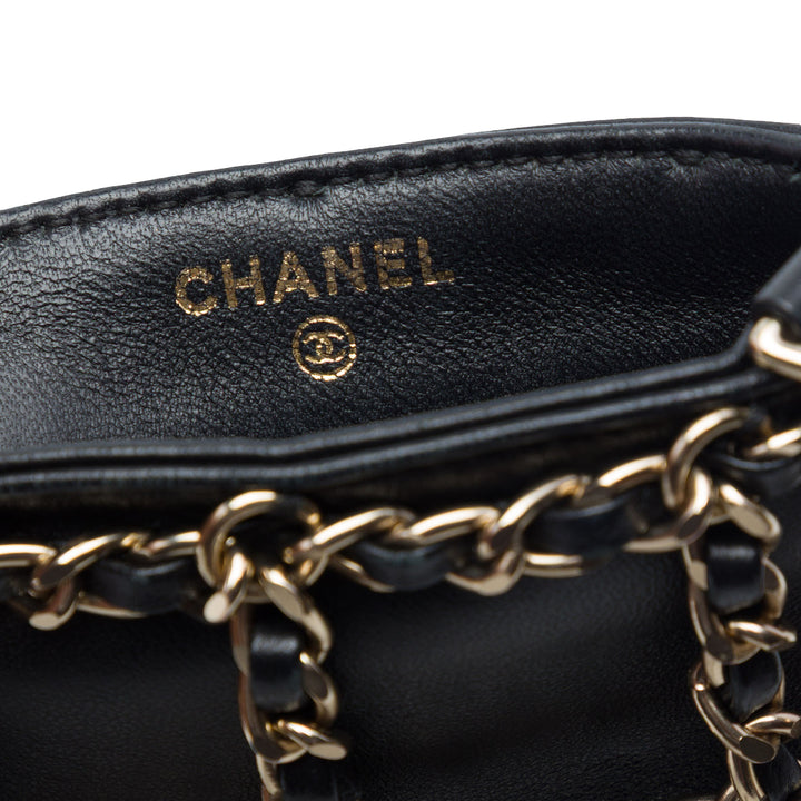 Chanel Cuir d’agneau Tech Me Out Pochette avec chaîne